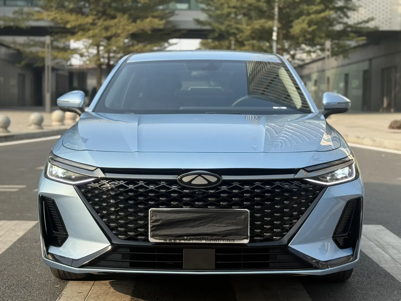 Chery Fengyun A8  из Китая