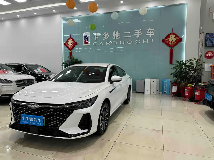 Chery Fengyun A8  из Китая