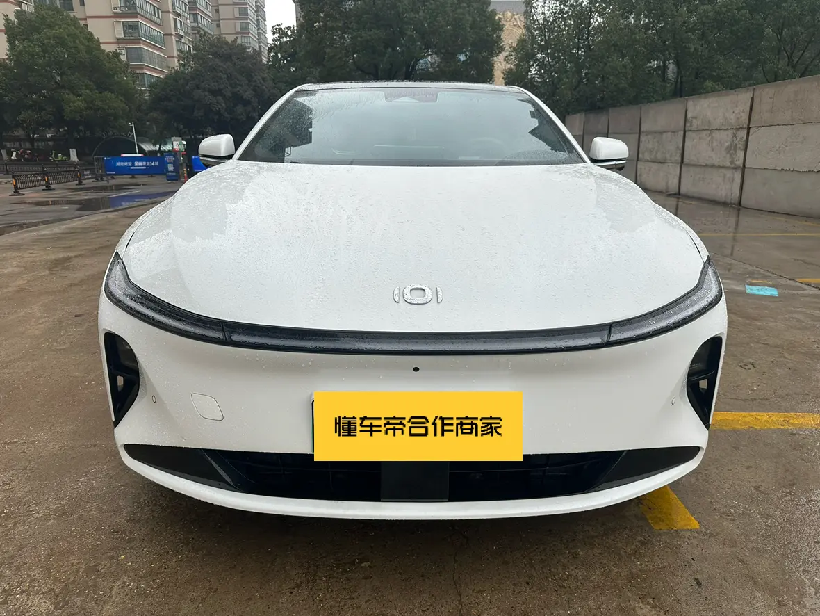 Changan Qiyuan A07  из Китая
