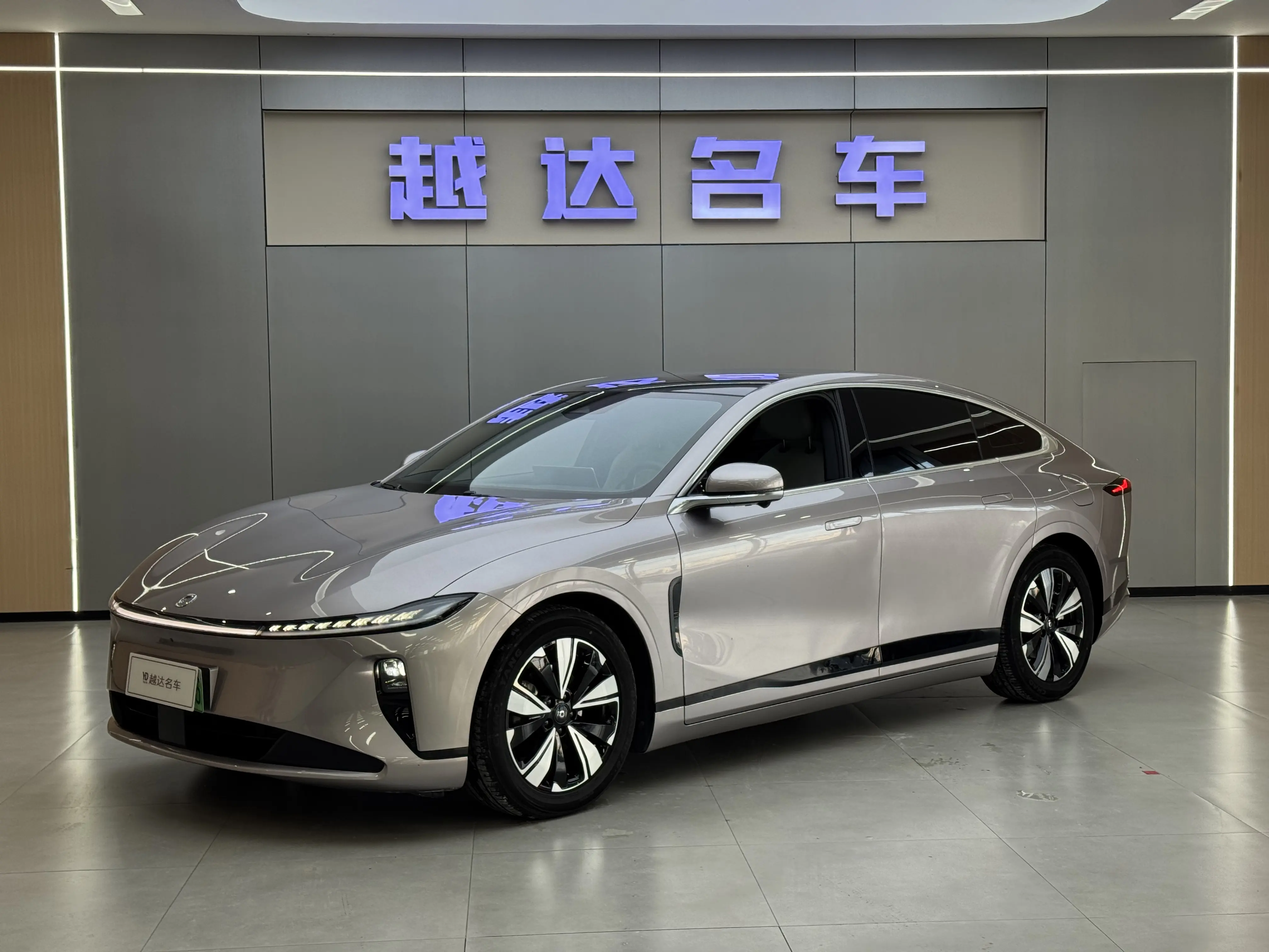 Changan Qiyuan A07  из Китая