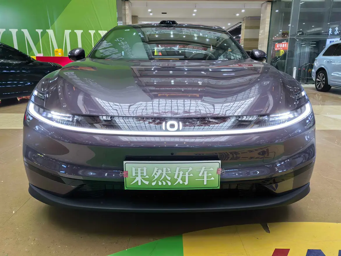 Changan Qiyuan A06  из Китая