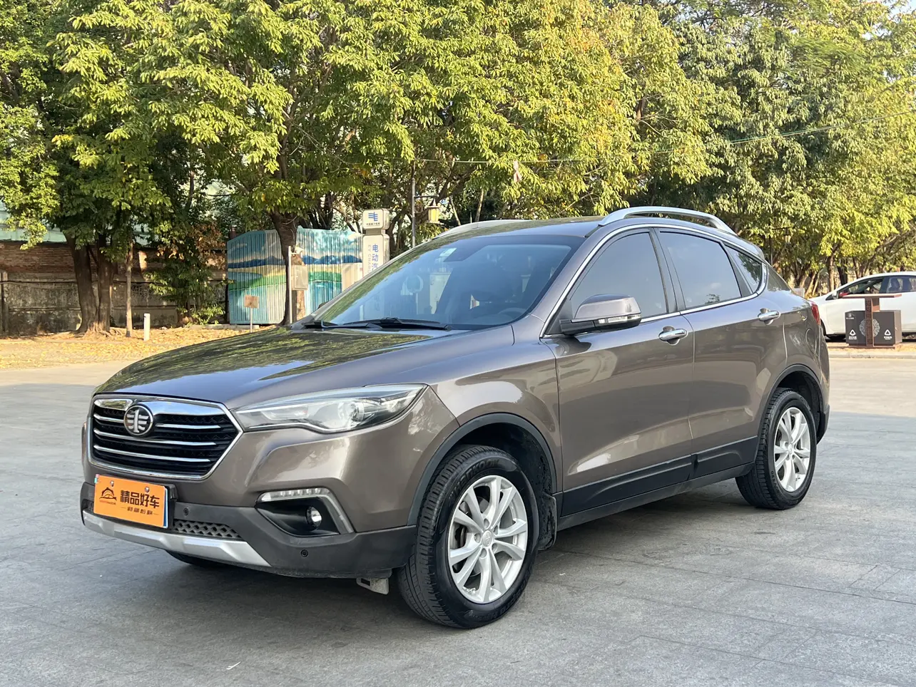 FAW Bestune X80 (Besturn X80)  из Китая