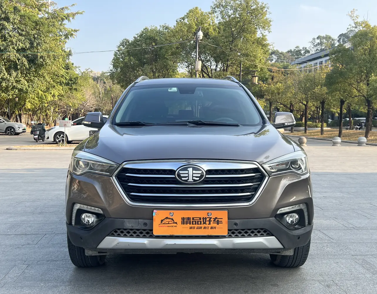 FAW Bestune X80 (Besturn X80)  из Китая