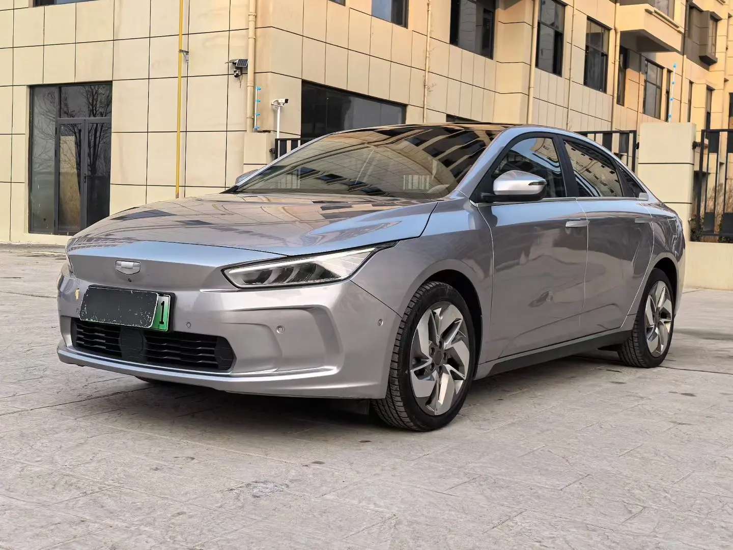 Geely Geometry A  из Китая