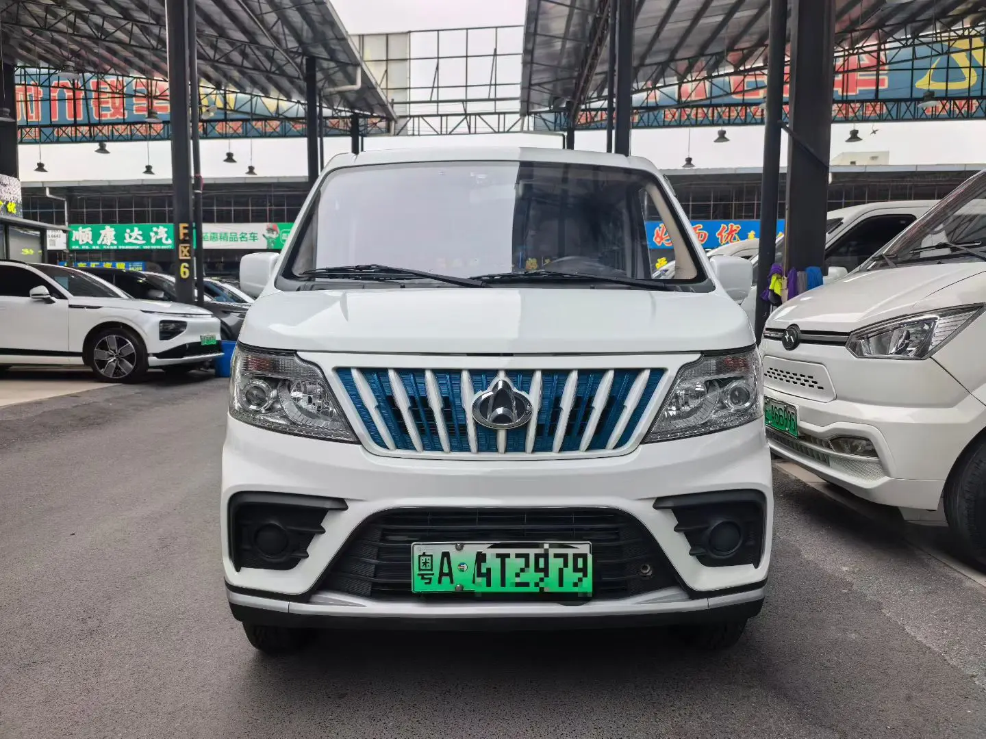 Changan Kaicene Ruixing EM80  из Китая