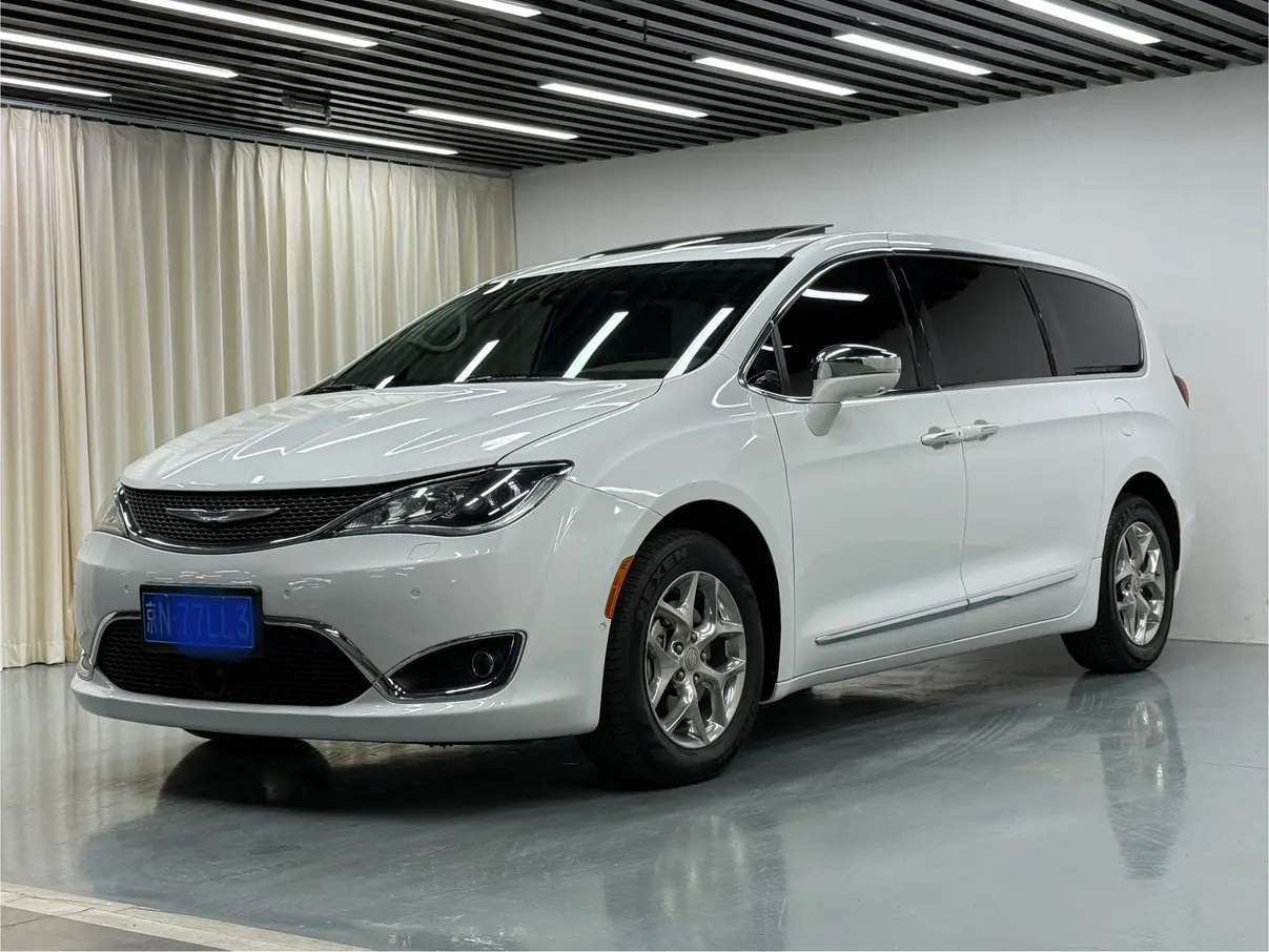 Chrysler Grand Voyager  из Китая