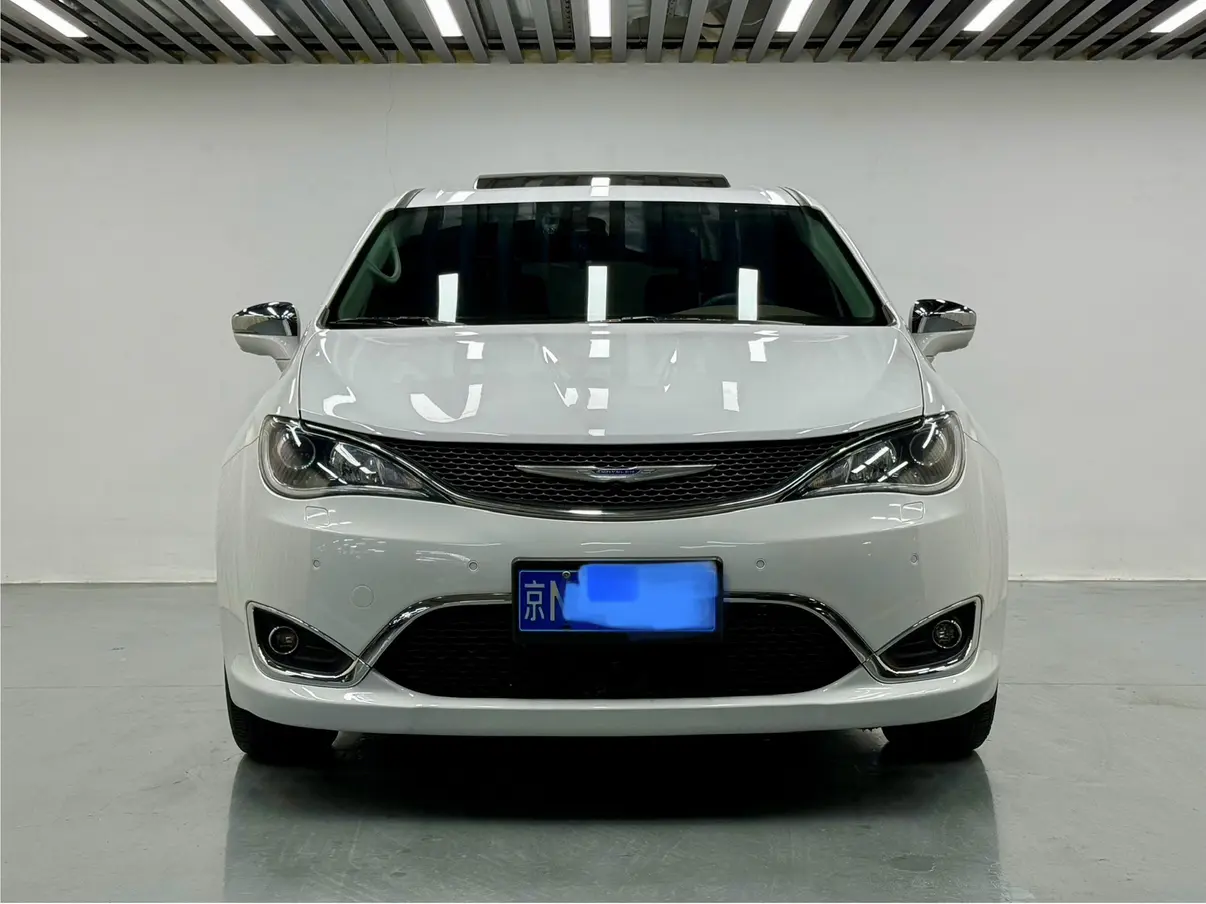 Chrysler Grand Voyager  из Китая