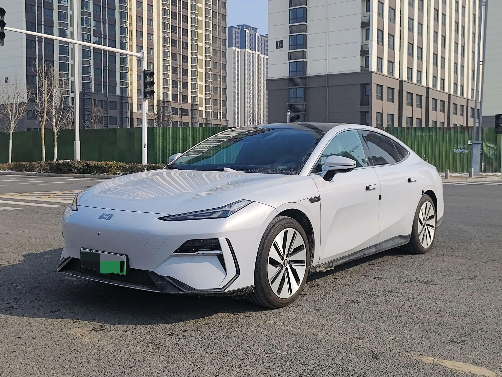 Geely Galaxy E8  из Китая