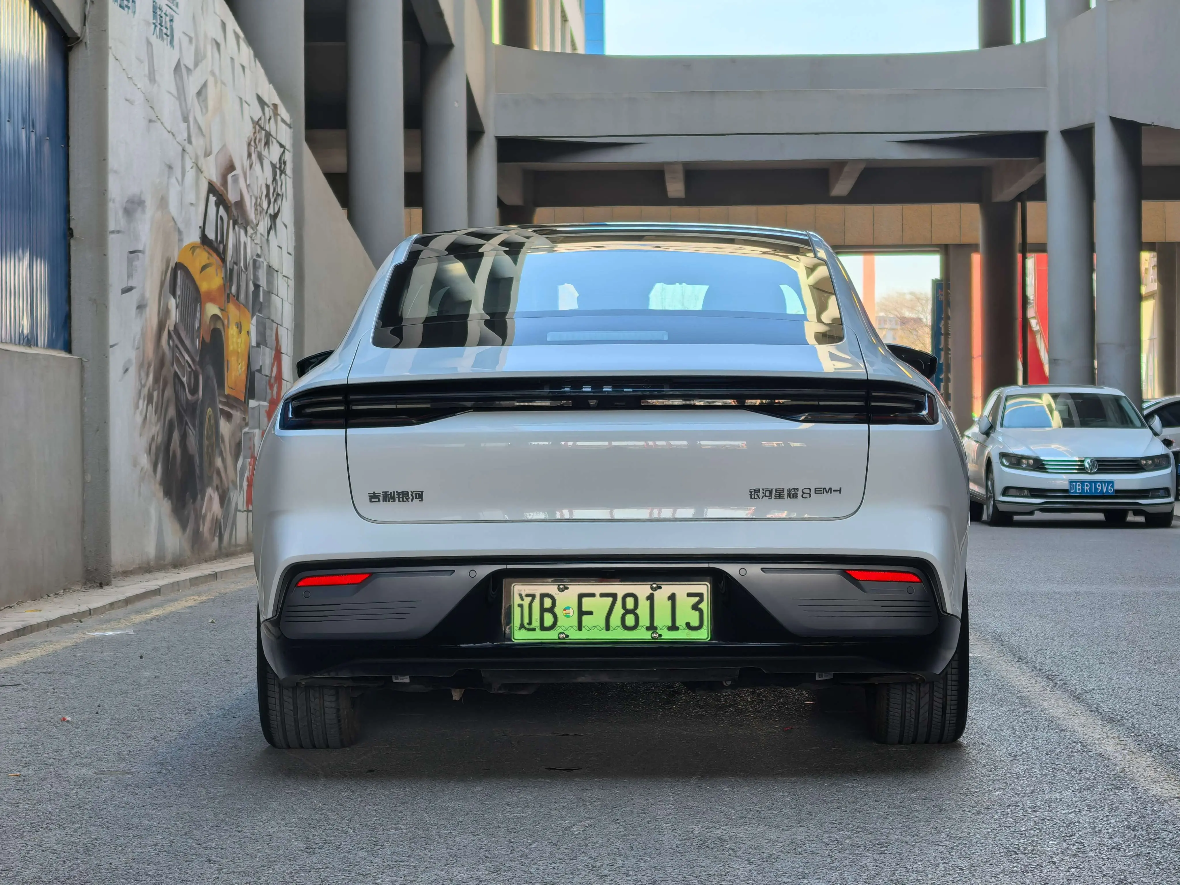 Geely Galaxy Star 8 PHEV  из Китая