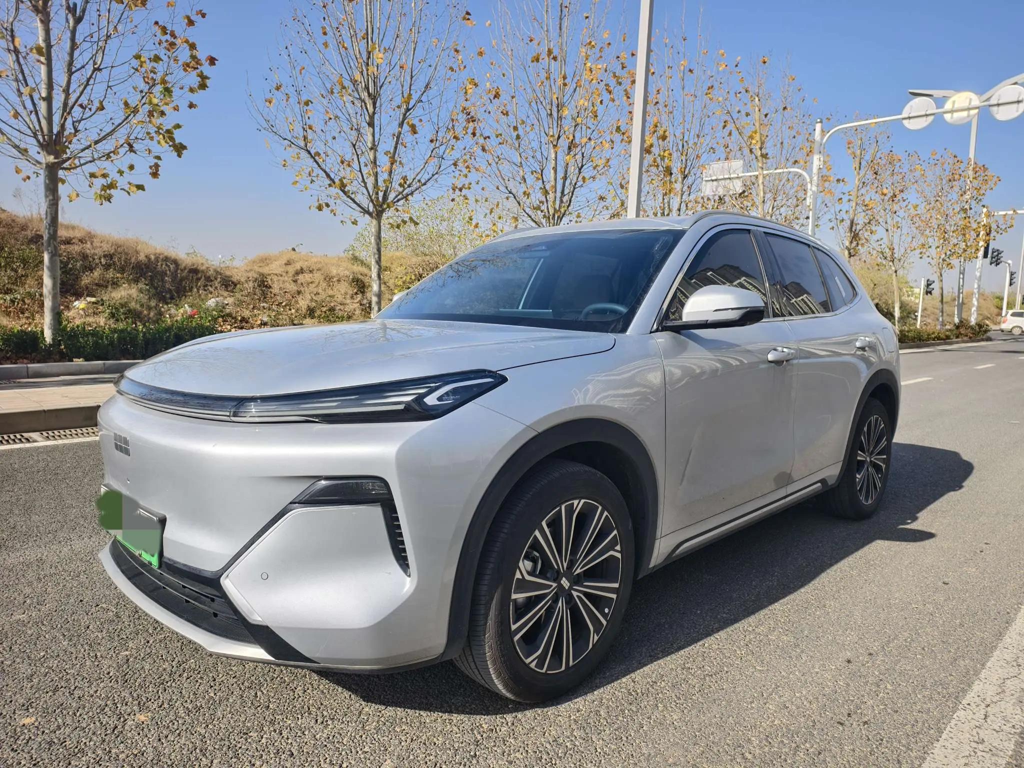 Geely Galaxy Starship 7 EM-i  из Китая