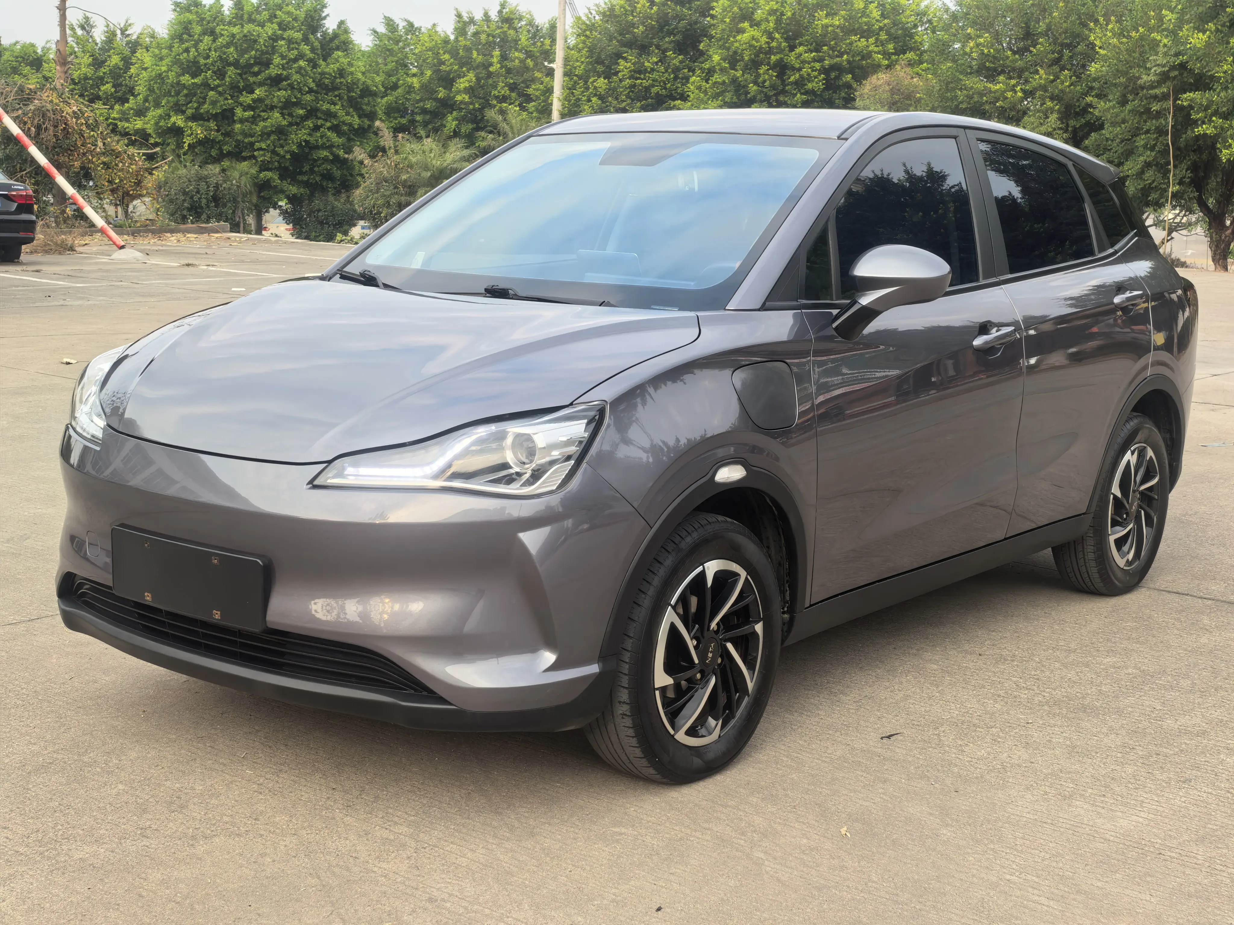 NETA Nezha V  из Китая