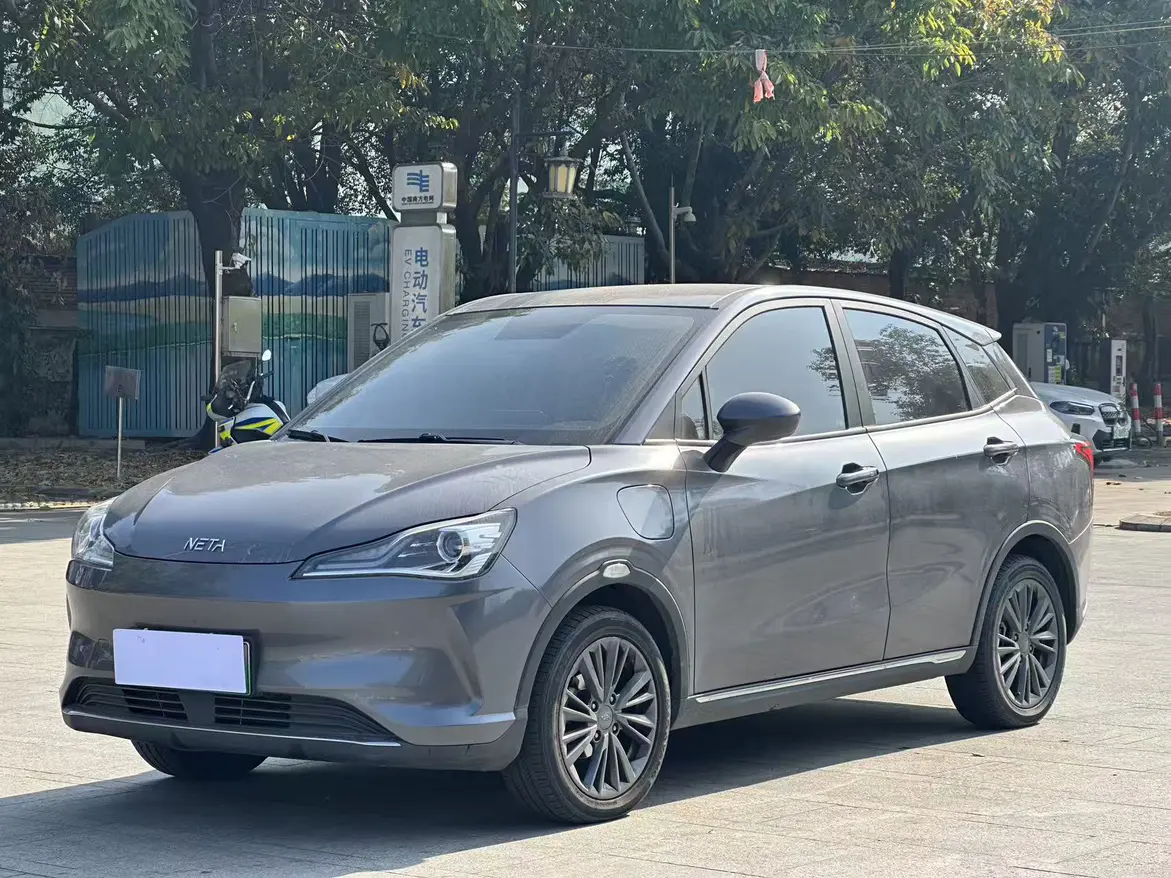 NETA Nezha V  из Китая