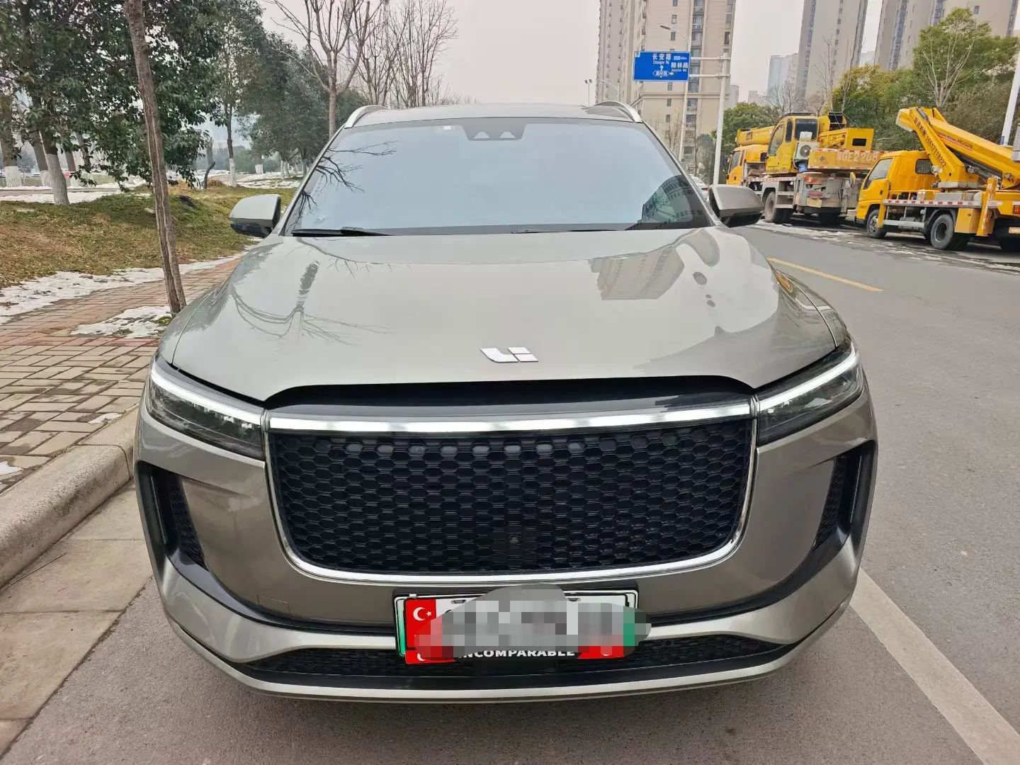 Li ONE (Ideal ONE)  из Китая