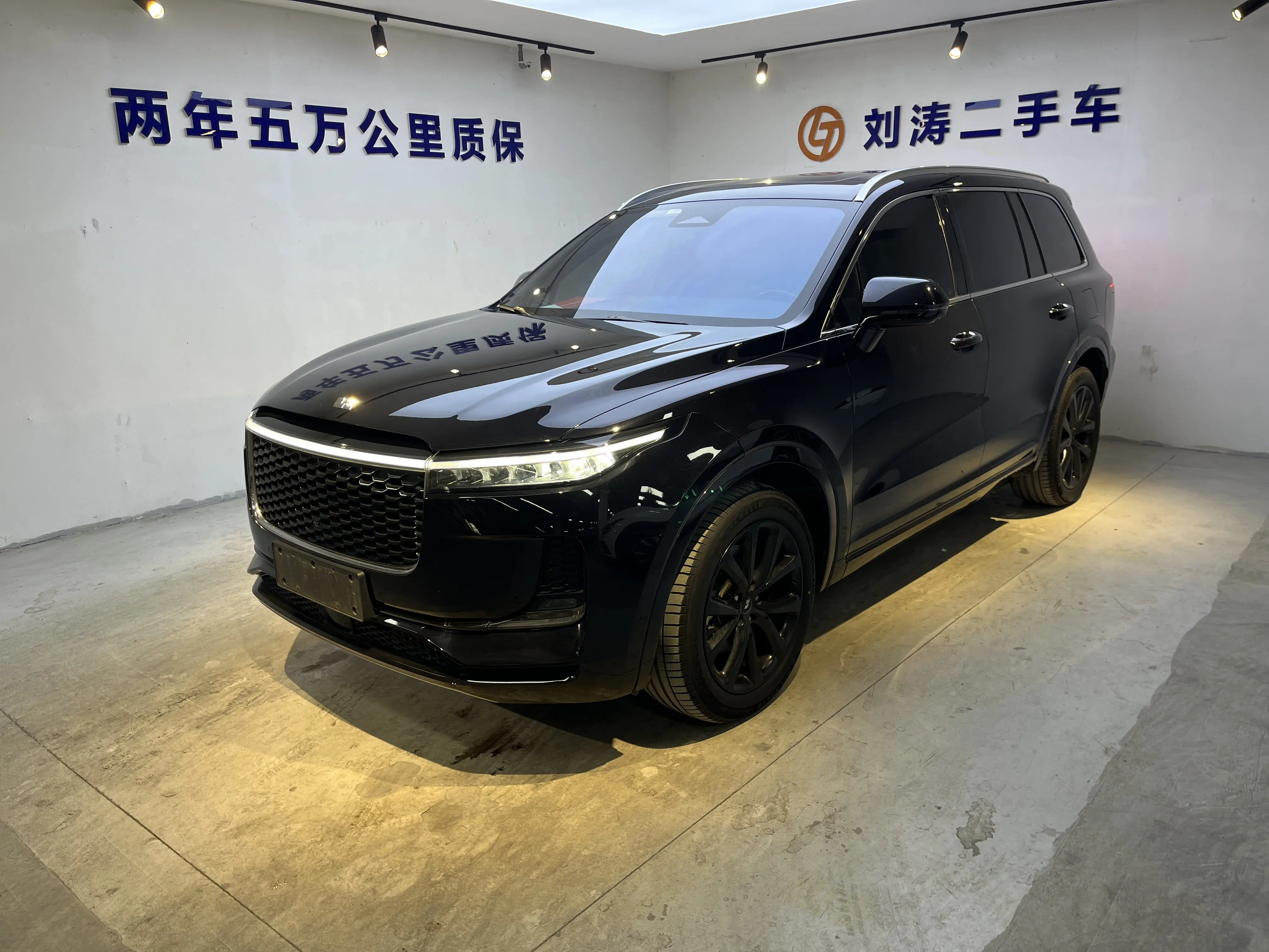 Li ONE (Ideal ONE)  из Китая