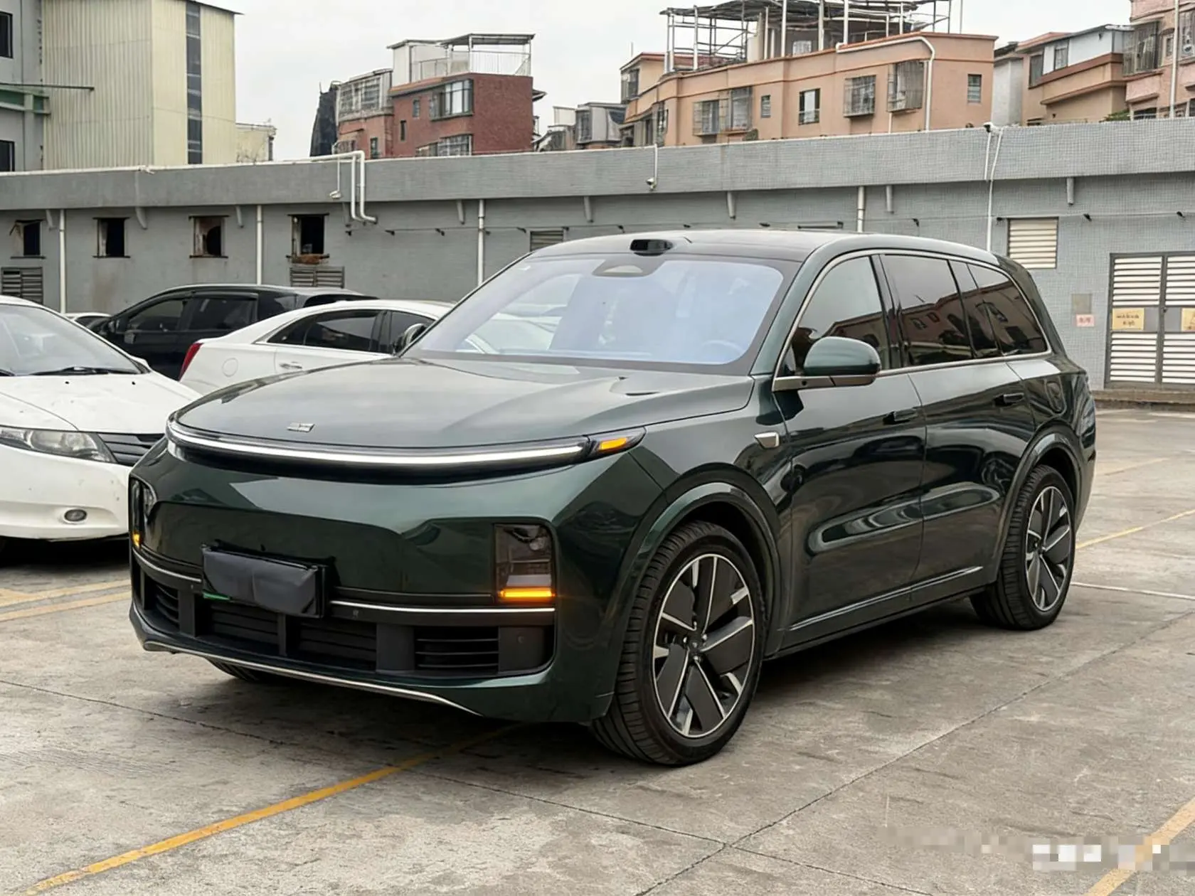 Li L9 (Ideal L9)  из Китая