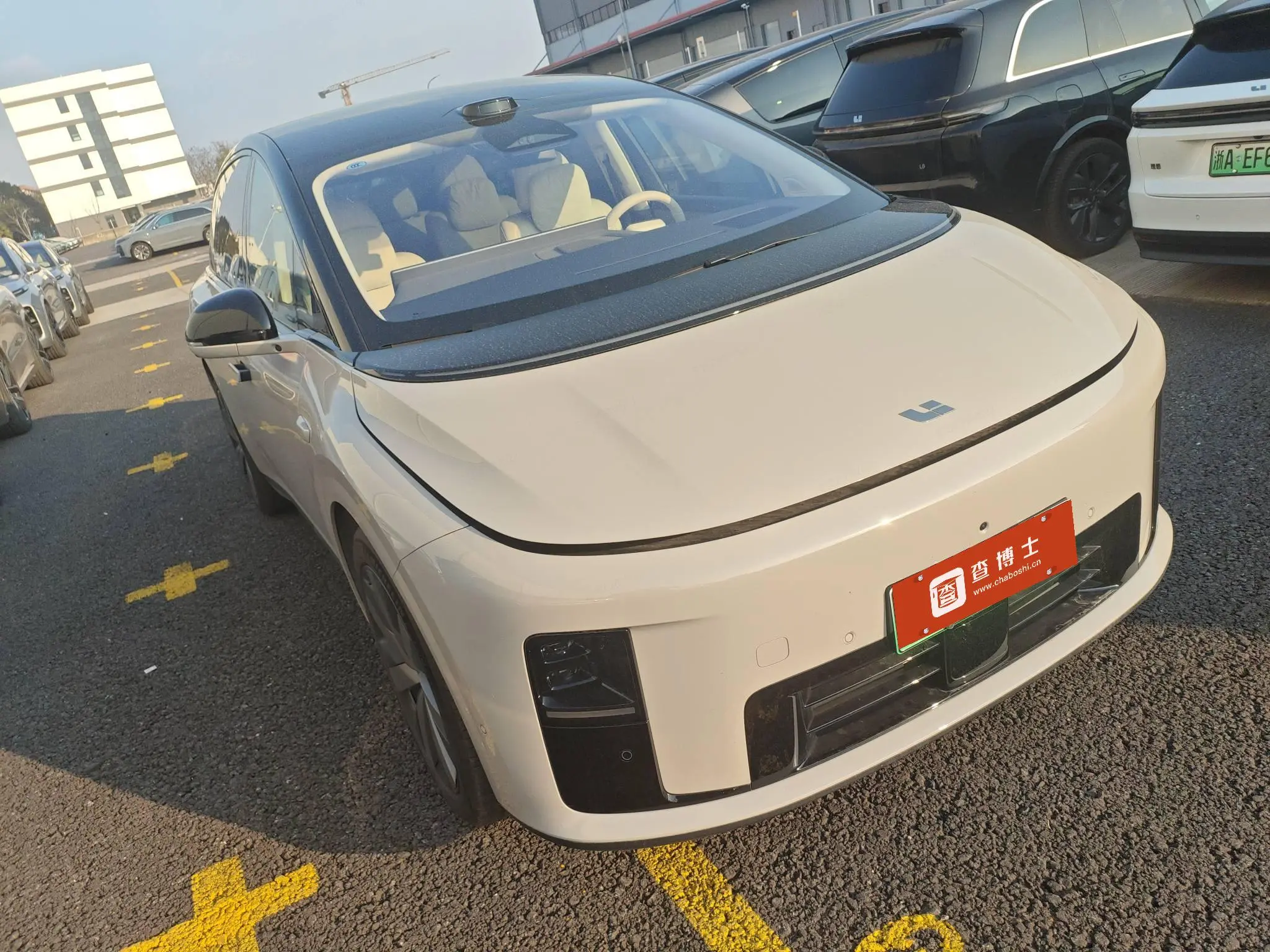 Li Ideal i8  из Китая