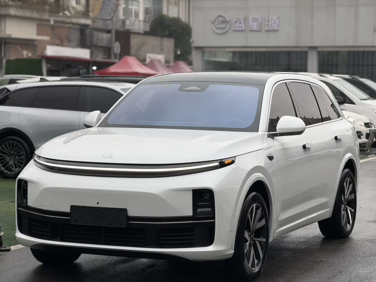 Li L7 (Ideal L7)  из Китая