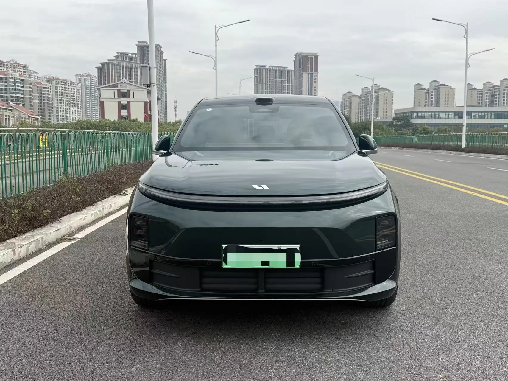 Li L6 (Ideal L6)  из Китая