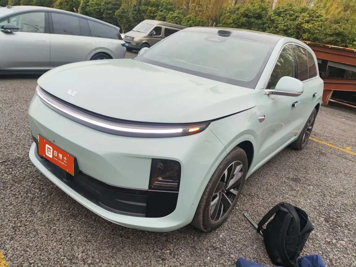 Li L6 (Ideal L6)  из Китая