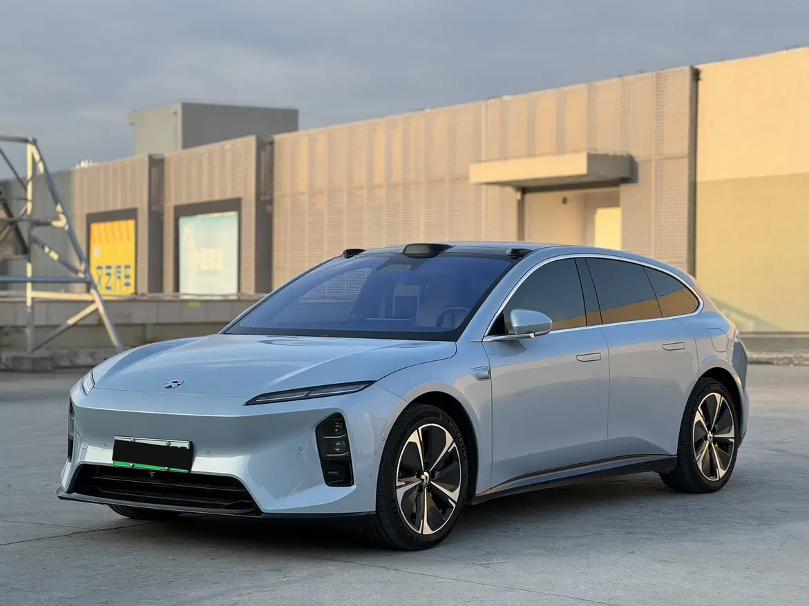 NIO ET5T  из Китая