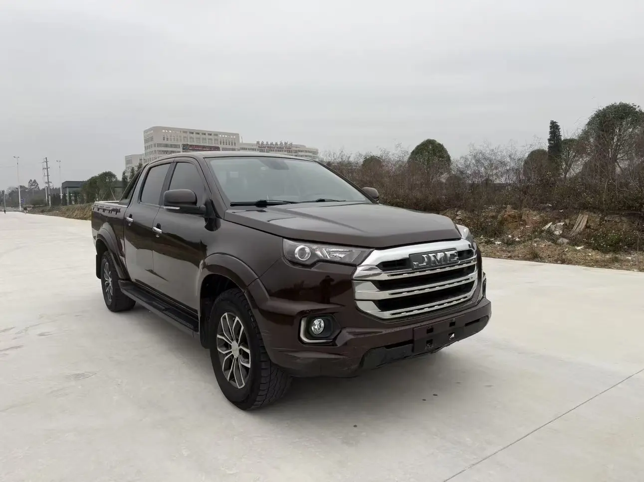 Jiangling Domain Tiger 7  из Китая