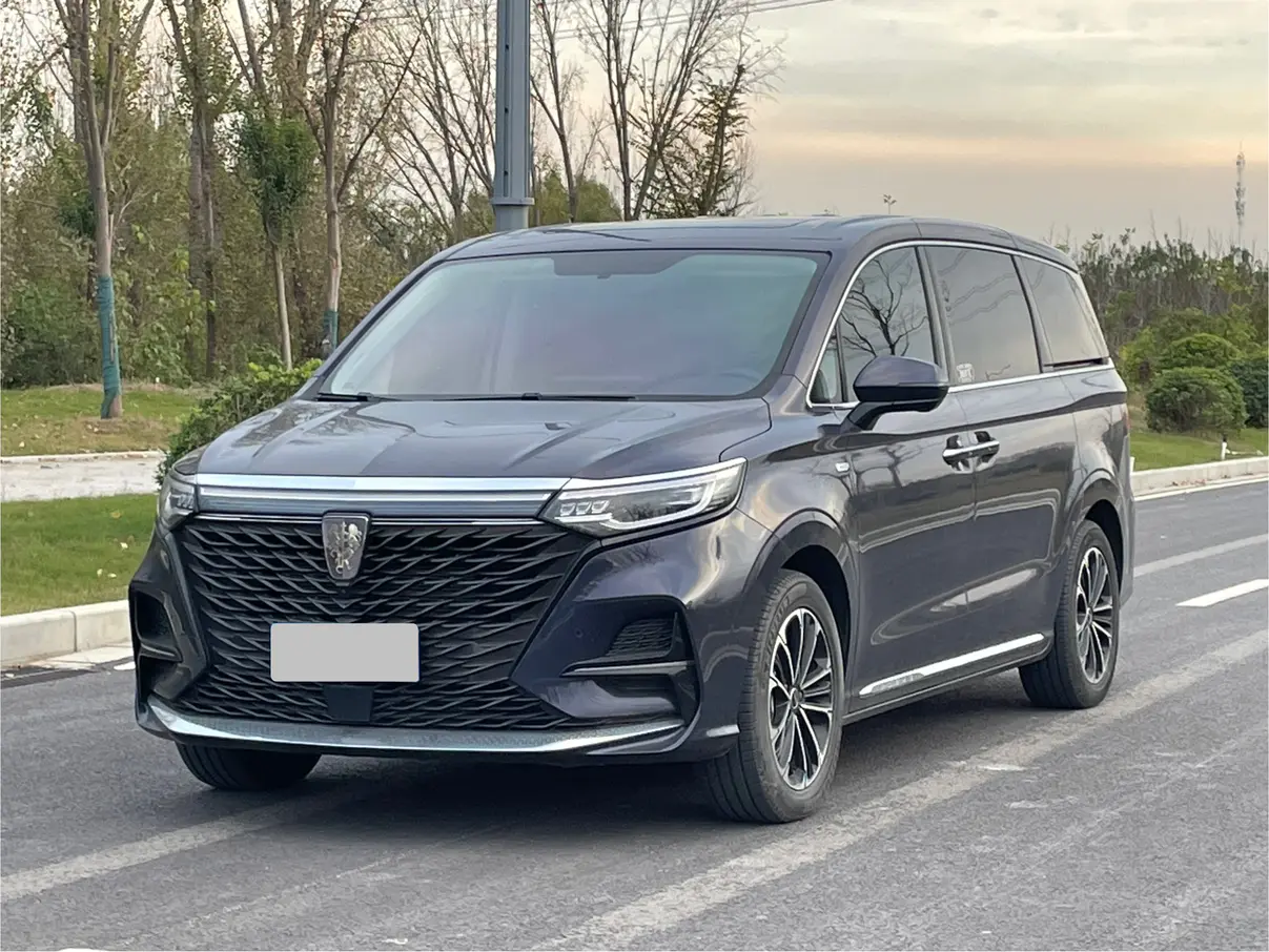 Roewe iMAX8  из Китая