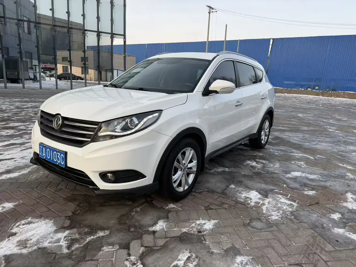Dongfeng Fengon 580  из Китая