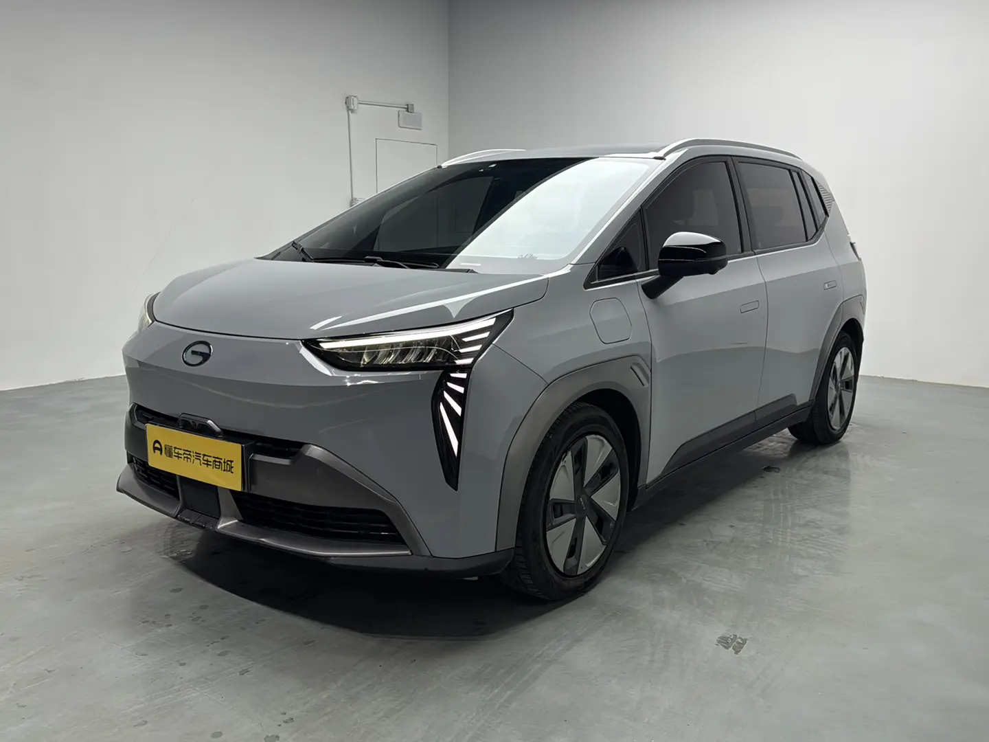 AION Y  из Китая