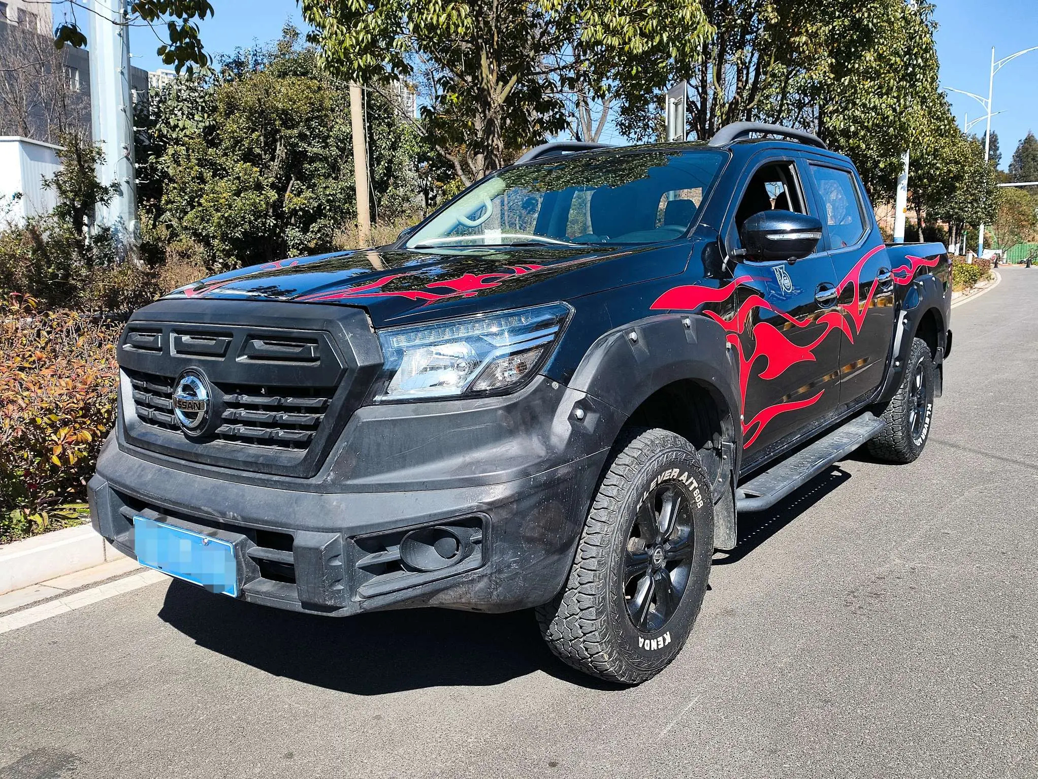 Dongfeng Ruiqi 6  из Китая