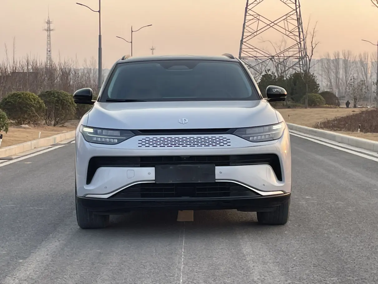 Leapmotor Zero running C11  из Китая