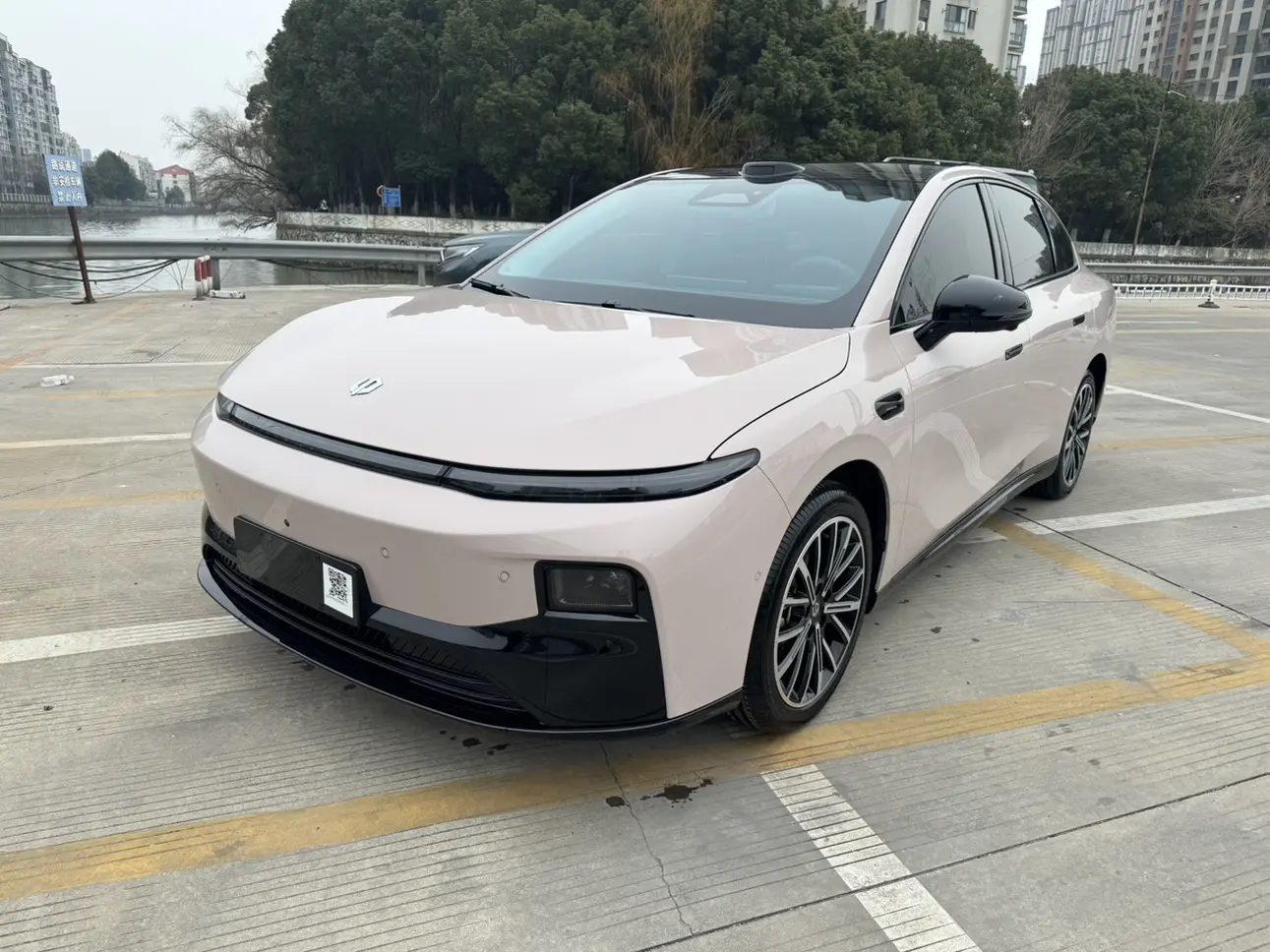 Leapmotor Leap running B01  из Китая