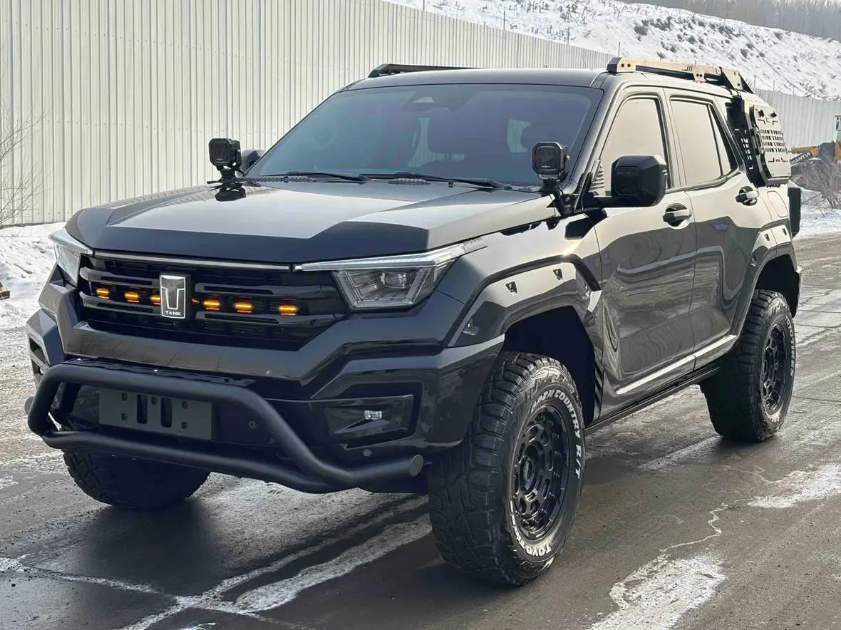 Tank 400 Hi4-T  из Китая