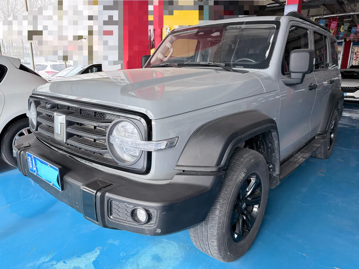 Tank 300  из Китая