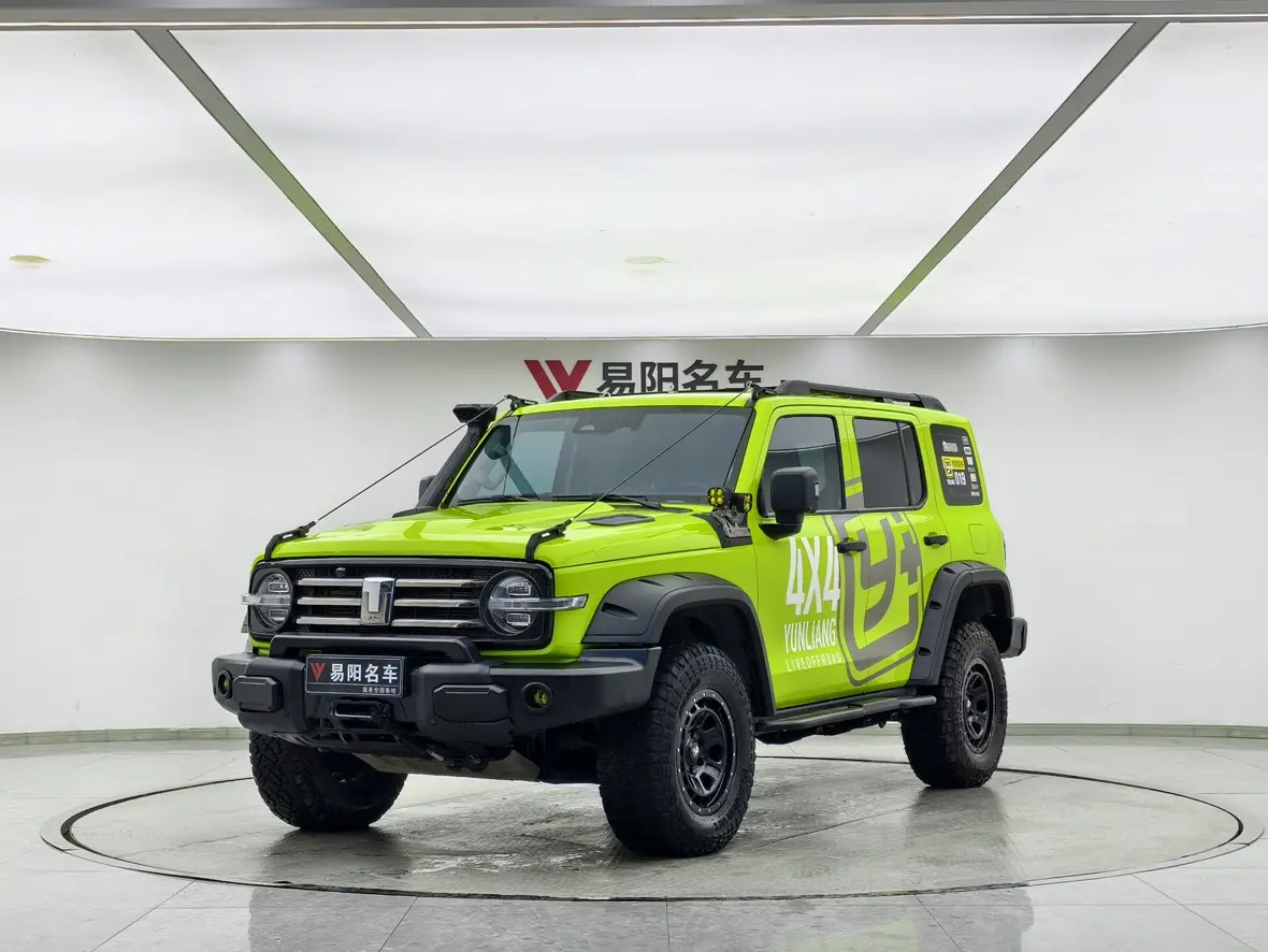 Tank 300  из Китая