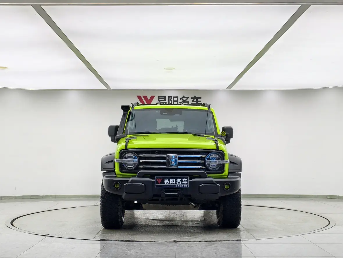 Tank 300  из Китая