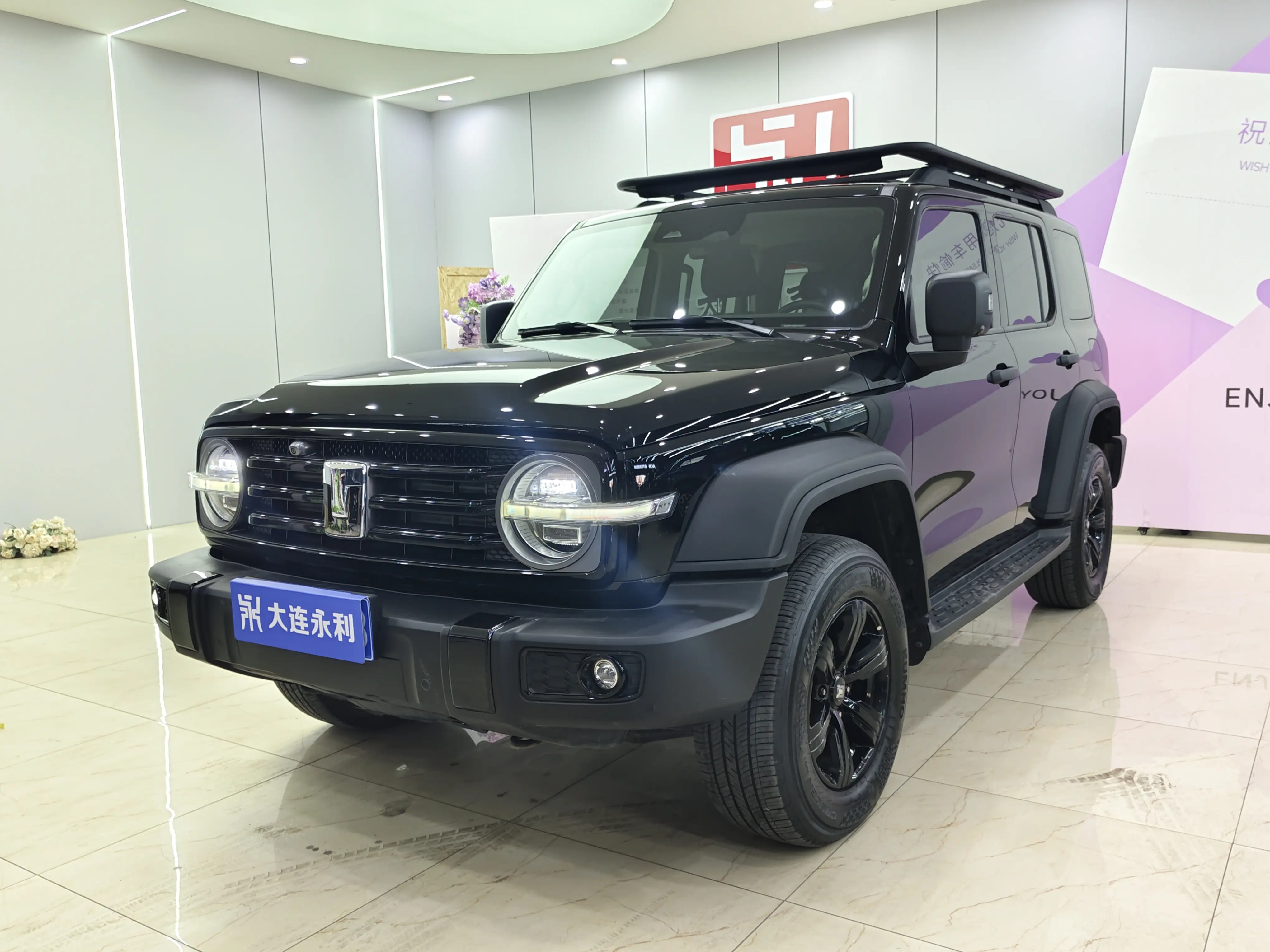 Tank 300  из Китая