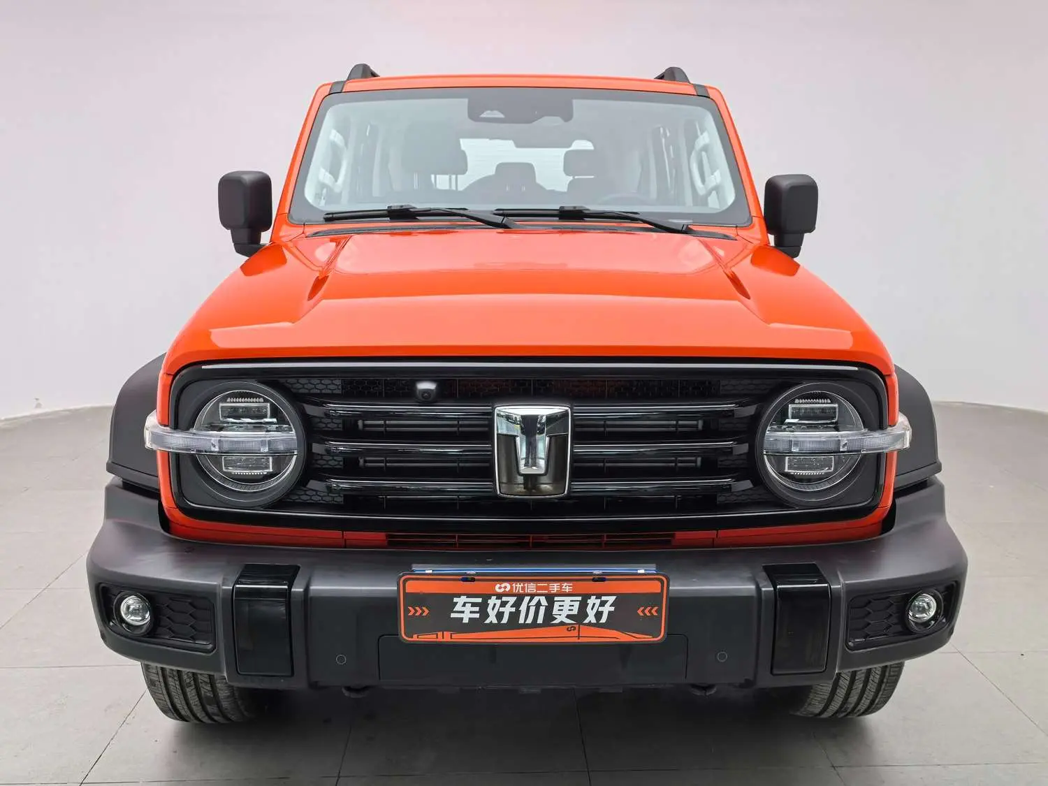 Tank 300  из Китая