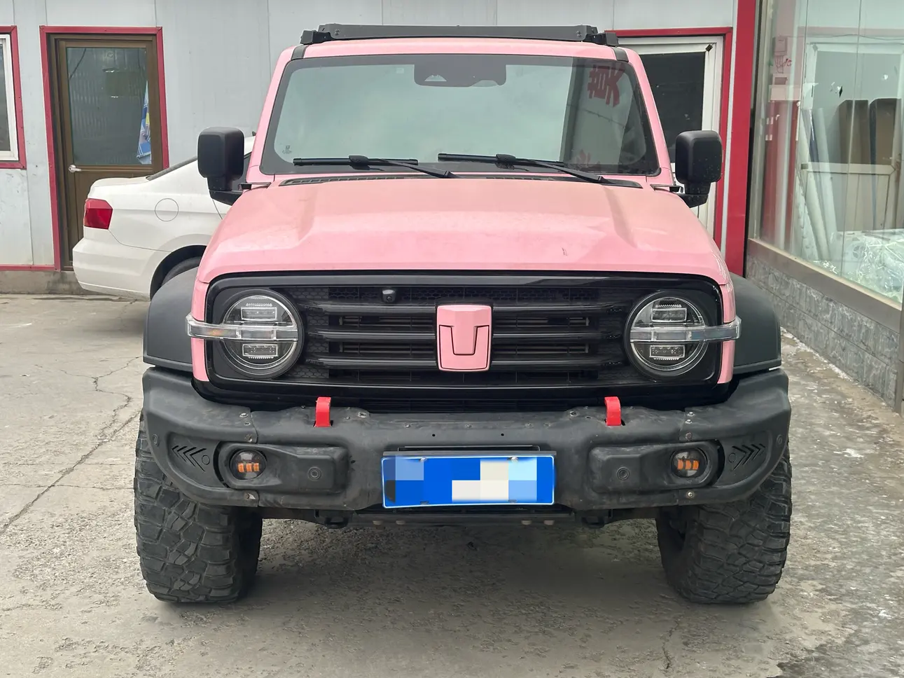 Tank 300  из Китая