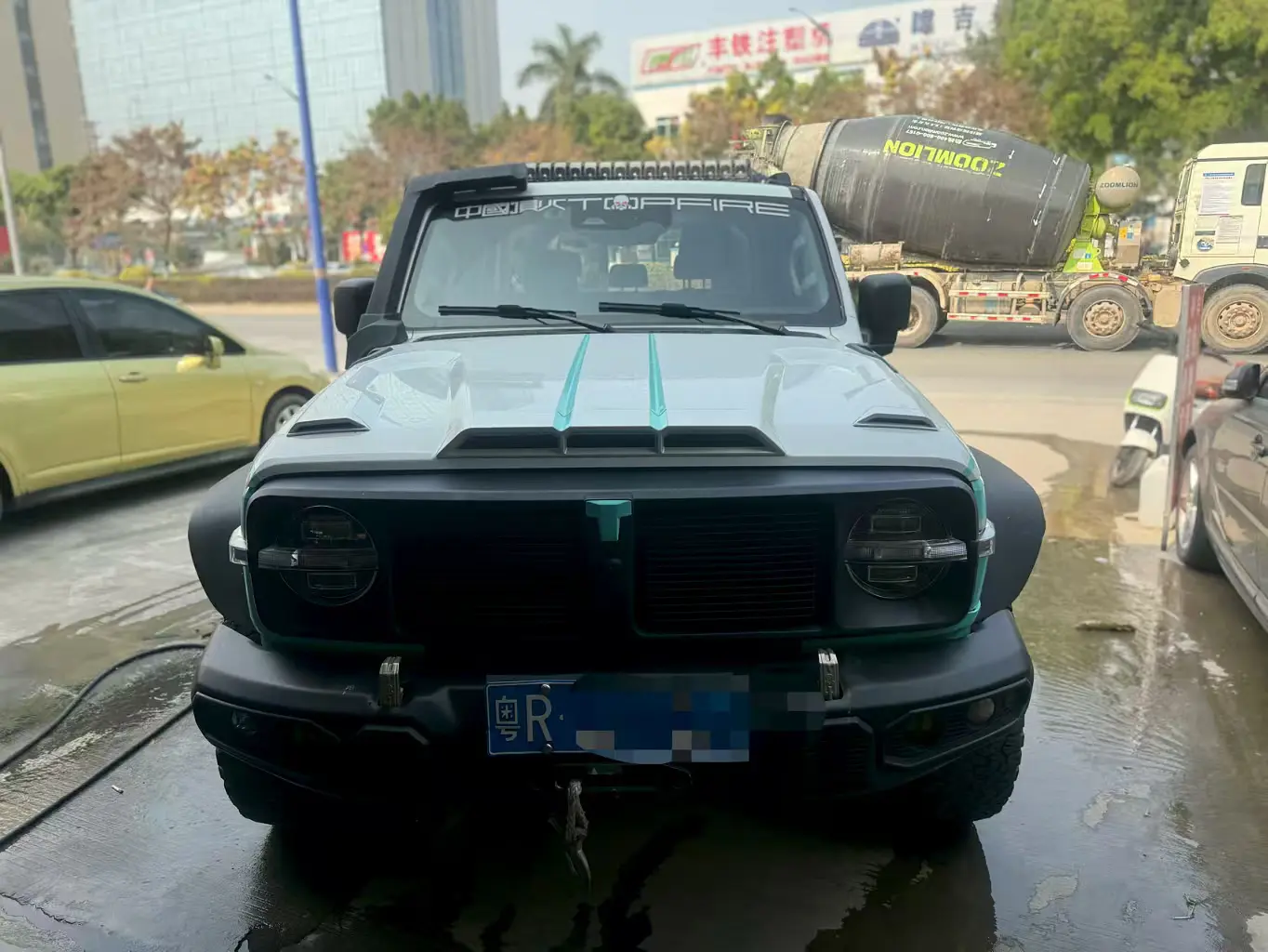 Tank 300  из Китая