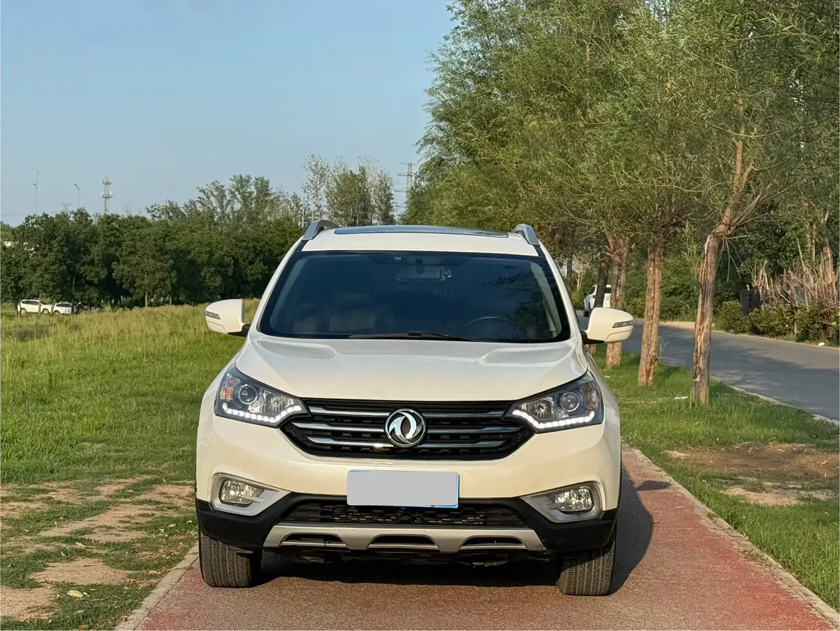 Dongfeng Fengshen AX7  из Китая