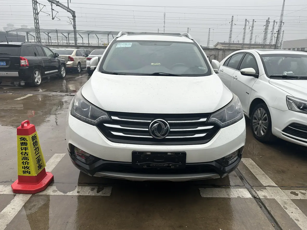 Dongfeng Fengshen AX7  из Китая