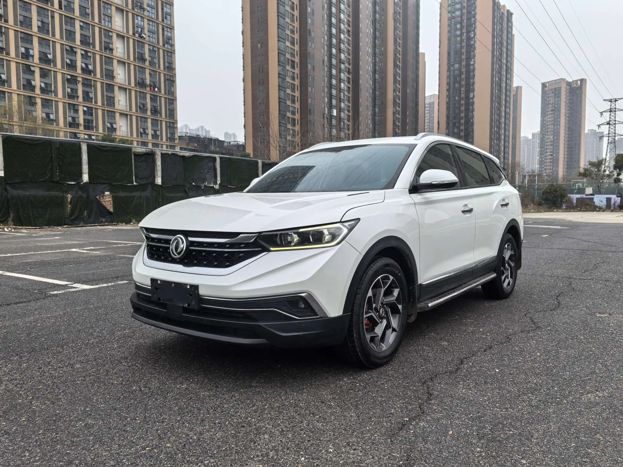 Dongfeng Fengshen AX7  из Китая