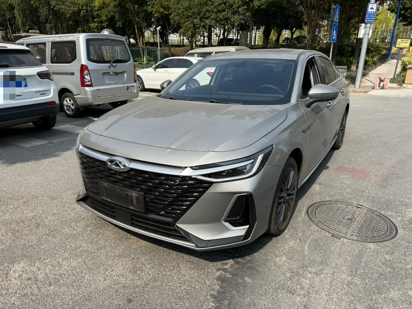 Chery Arrizo 8  из Китая