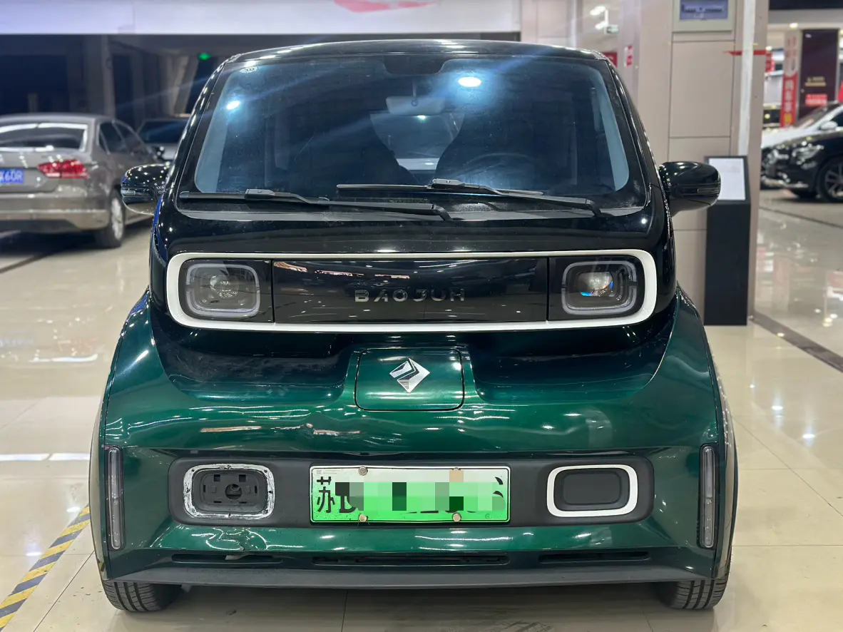 Baojun KiWi EV  из Китая
