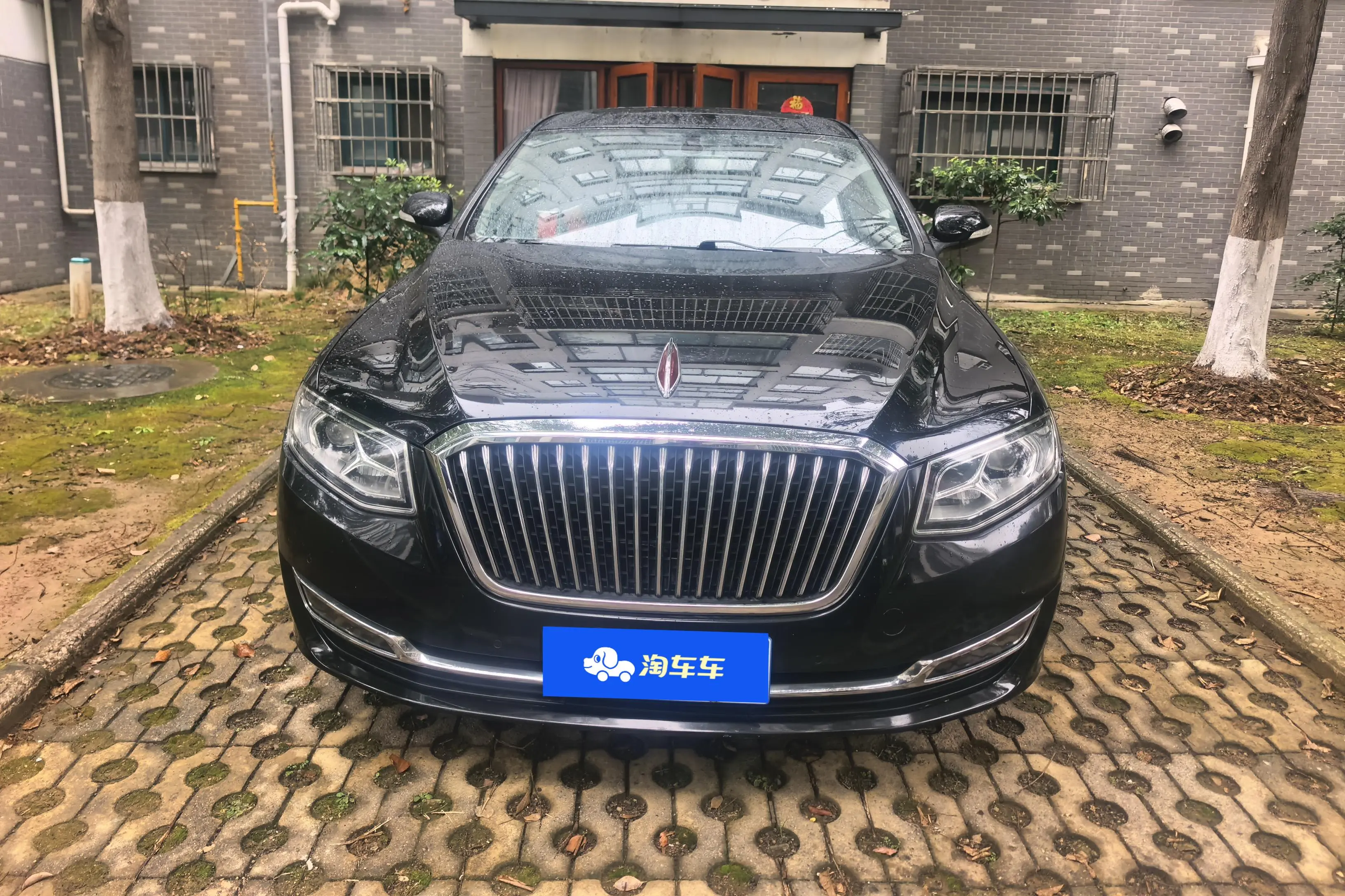 Hongqi H7  из Китая