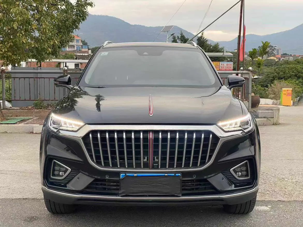 Hongqi HS5  из Китая