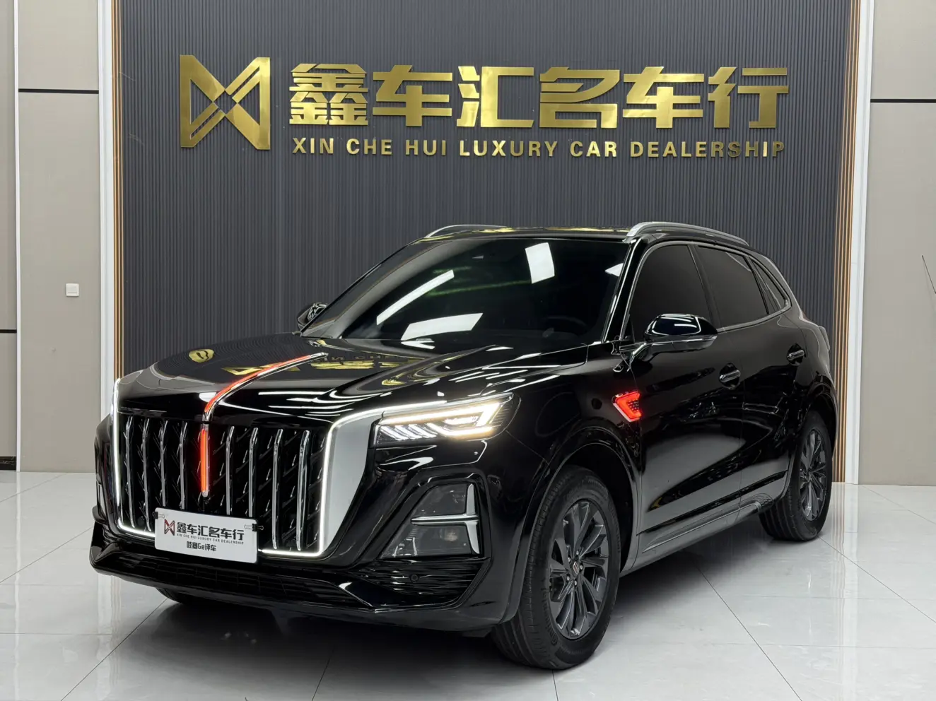 Hongqi HS5  из Китая