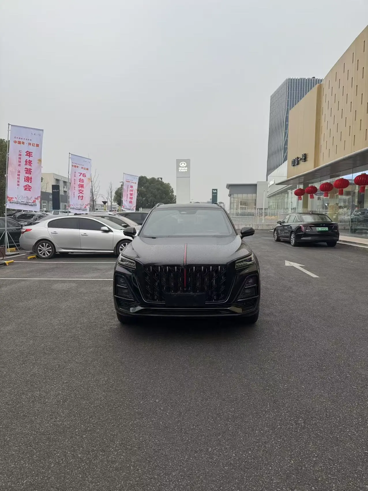 Hongqi HS5  из Китая
