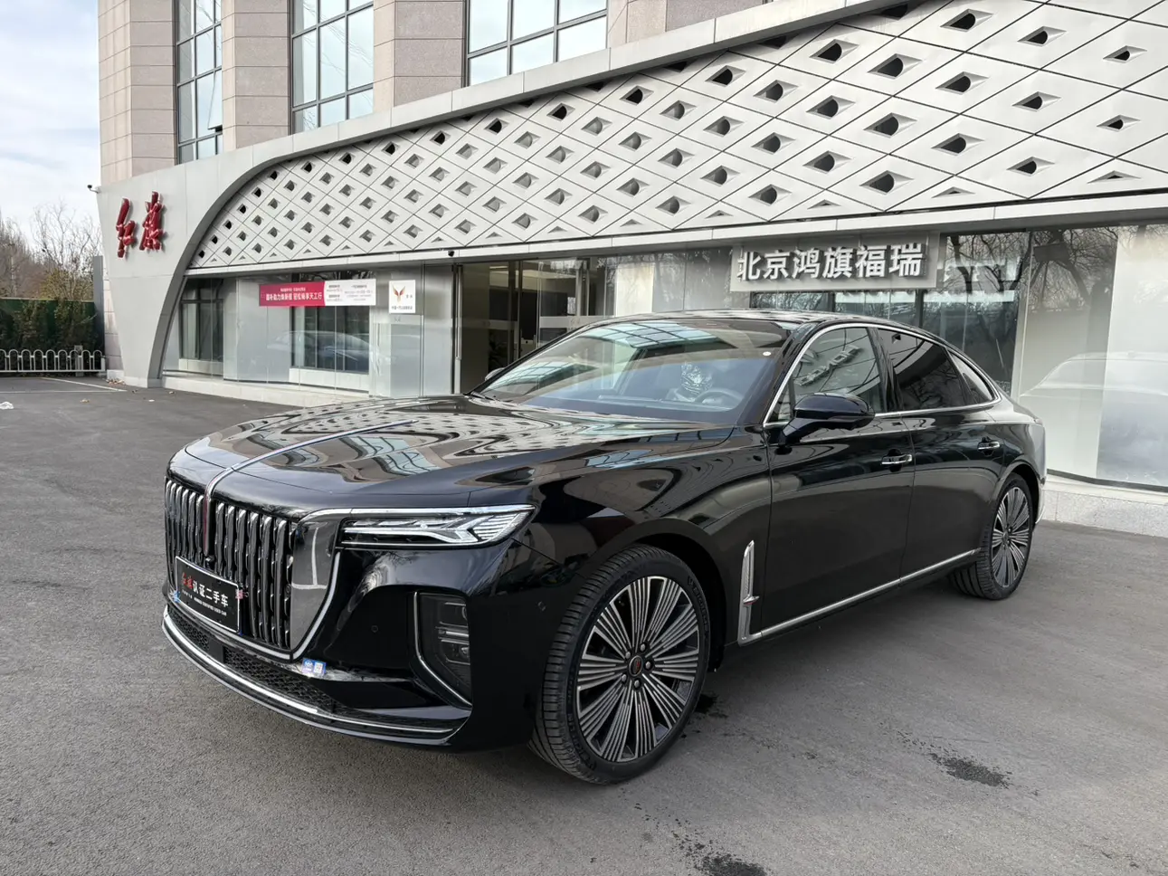 Hongqi H9  из Китая