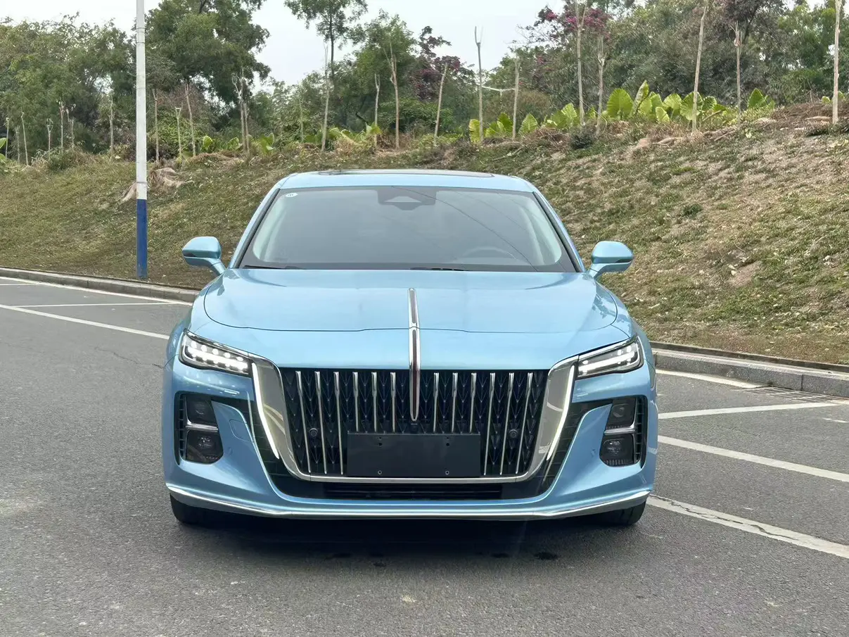 Hongqi H5  из Китая